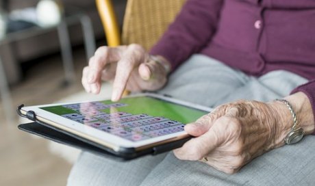 Téléassistance pour personnes âgées à Montpon-Ménestérol.